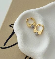 14K Altın Kaplama Pirinç Küpe – Geometrik Yuvarlak Tasarım, Taşlı ve Gold Top Detaylı Modern Kadın Küpe Modelleri