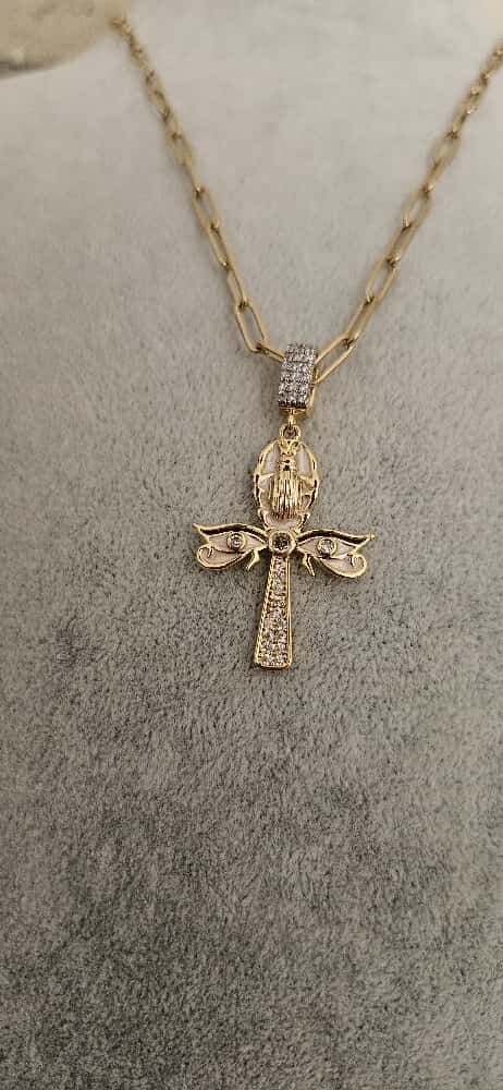 Çelik Marka Tasarım Kolye – Özel İşçilikli Modern Takı