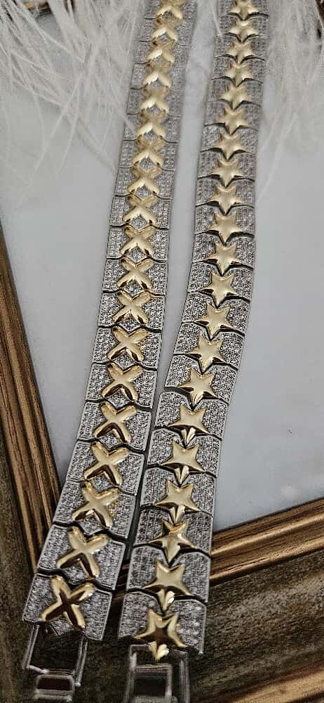 VIP Yıldız & X Desenli Pirinç Üzeri Altın Kaplama Bileklik