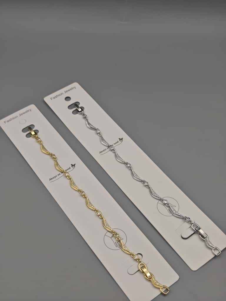 Çelik Bileklik – Dalga Desenli Taşlı Altın ve Gümüş Renk