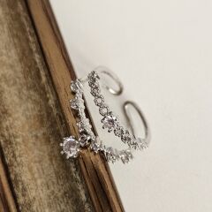 Pirinç Üzeri Gümüş Kaplama Taşlı Yüzük – Çift Sıra Zarif ve Ayarlanabilir Kadın Takı