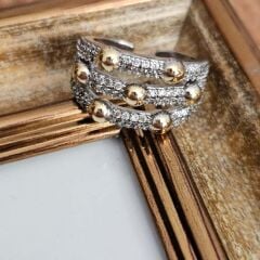 Pirinç Üzeri Altın Kaplama Taşlı Yüzük – Üç Sıra Modern ve Zarif Kadın Takı