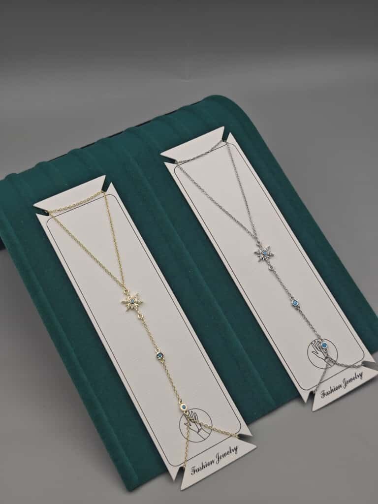 Altın Kaplama Şahmeran – Mavi Taşlı Güneş Motifli Zarif Tasarım