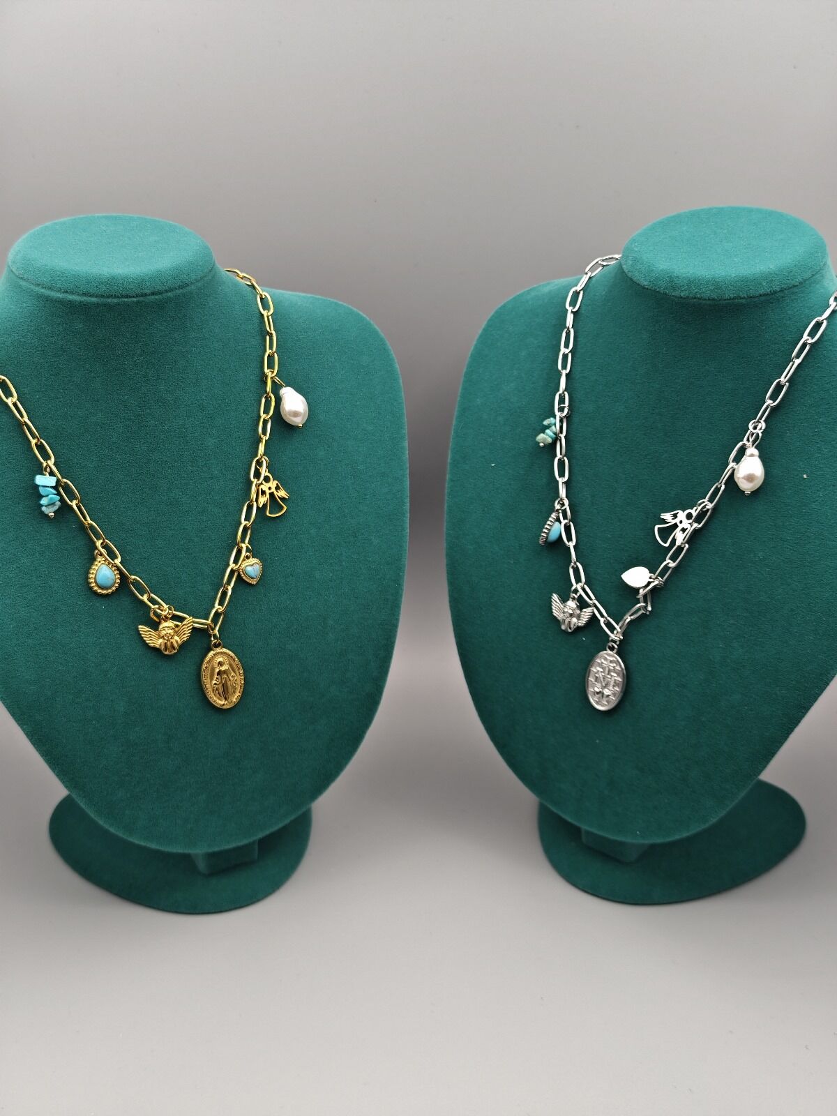 Çelik Zara Kolye – İkonik Charm Detaylı, Gold ve Gümüş Renk Seçenekleri